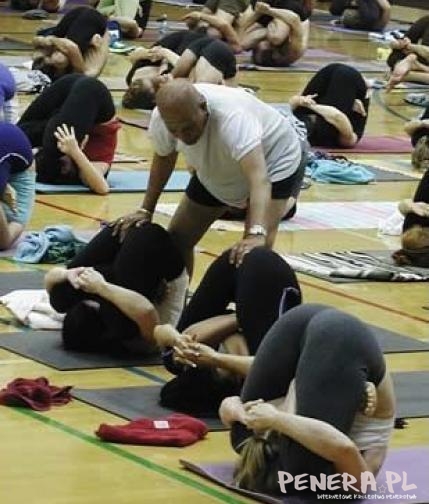 Instruktor zawsze wyciągnie pomocną dłoń